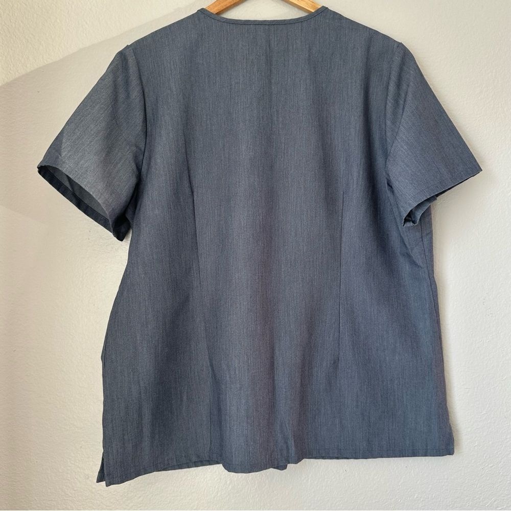 Figs Casma three pocket scrub top Graphite Size XXL Like Excellent Condition - Picture 7 of 10